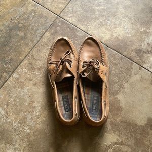 Brown leather Sperrys